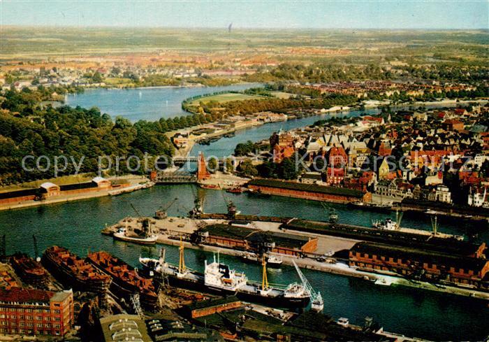 Luebeck Hafen Fliegeraufnahme
