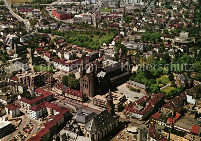 Worms Rhein Blick auf den Dom Fliegeraufnahme