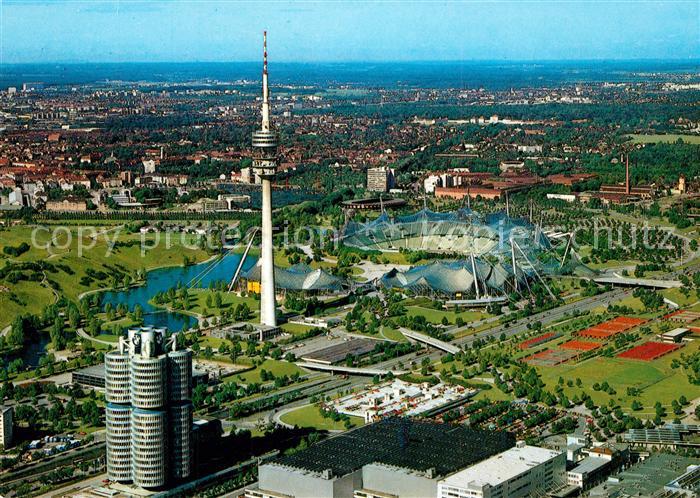 Muenchen Olympiagelaende BMW Hochhaus Olympiaturm See Sportstaetten Fliegeraufna