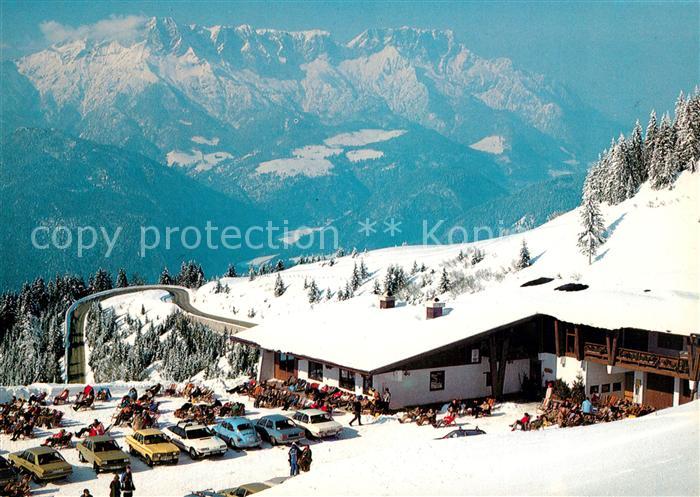 Berchtesgaden Berggaststaette Oberahornkaser mit Untersberg im Winter Alpenpanor