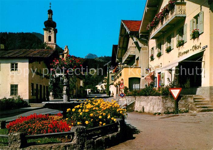 Oberaudorf Dorfstrasse Brunnen