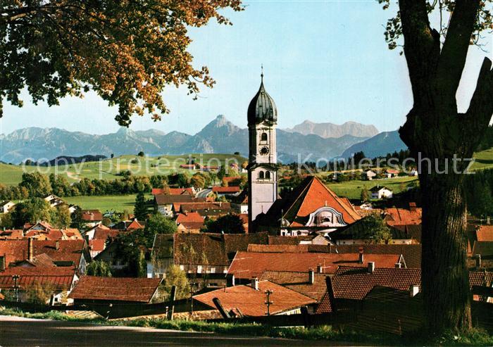 Nesselwang mit Saeuling und Zugspitze