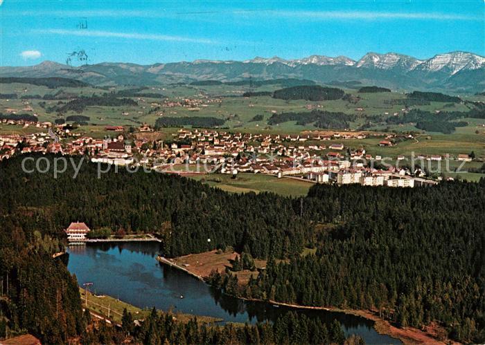 Lindenberg Allgaeu Fliegeraufnahme mit Waldsee