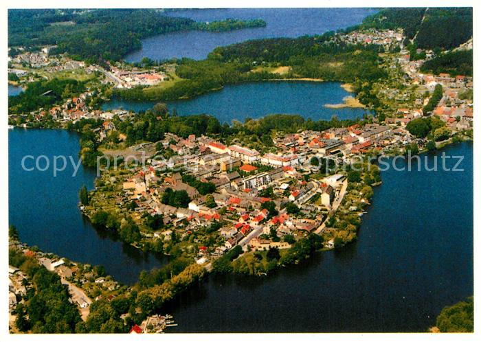 Lychen Fliegeraufnahme Stadt auf einer Halbinsel