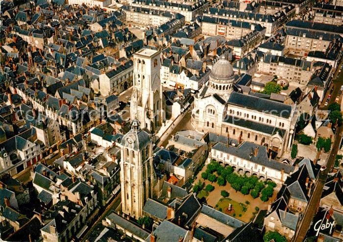 Tours Indre-et-Loire Les Tours de la ville Cloitre Basilique