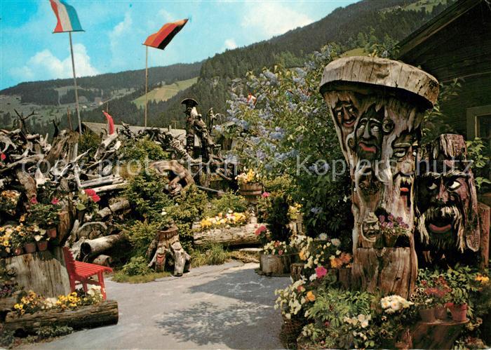 Buehel Zillertal Wurzen Max Maerchenwelt Studio Alte Muehle Mineralien Schnitzer