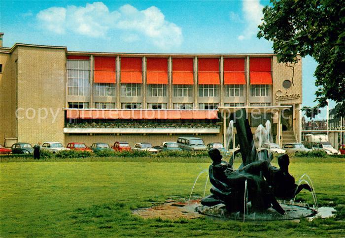 Utrecht Schouwburg Theatergebaeude Brunnen