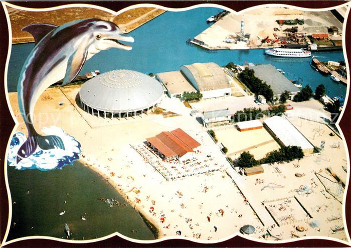 Harderwijk Strand med Dolfinarium en rondvaartboot vanuit de lucht Delphin