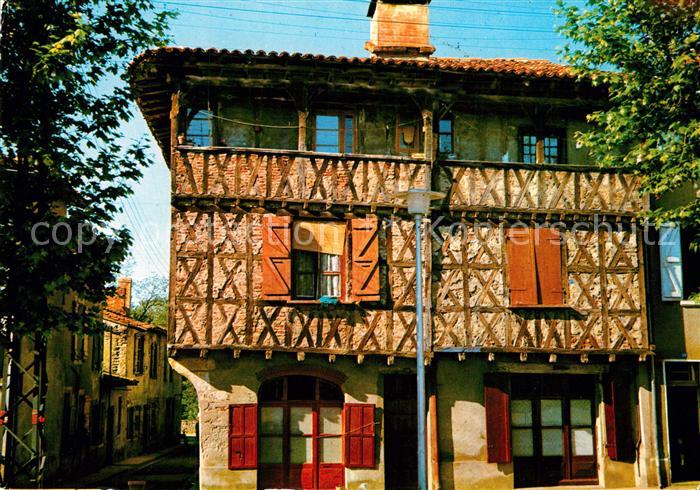 Muret Haute-Garonne Patrie du Marechal Niel et de Clement Ader Vieille maison du