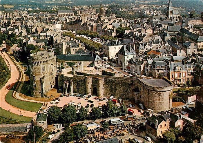 Dinan 22 Fliegeraufnahme Chateau