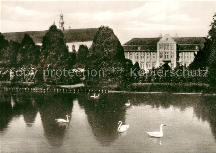 Oliva Westpreussen Danzig Gdansk Schloss mit Kirche Schwaene