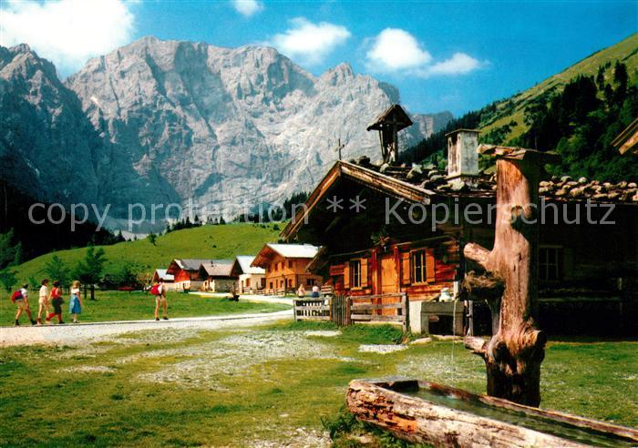 Eng Alm mit Ahornboden Karwendel und Grubenkarspitze