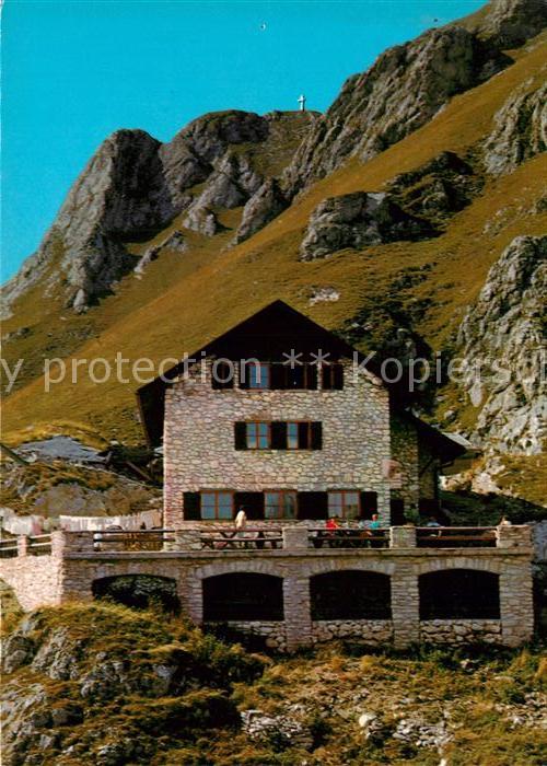 Pfronten Ostallgaeu Bayern Pfrontner Huette mit Aggenstein