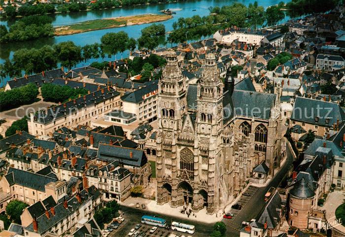Tours Indre-et-Loire La Cathedrale Saint Gatien La Loire Vue aerienne