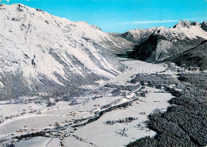 Leutaschtal Fliegeraufnahme Winterlandschaft