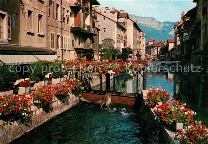 Le Vieil Annecy Kanal Blumen