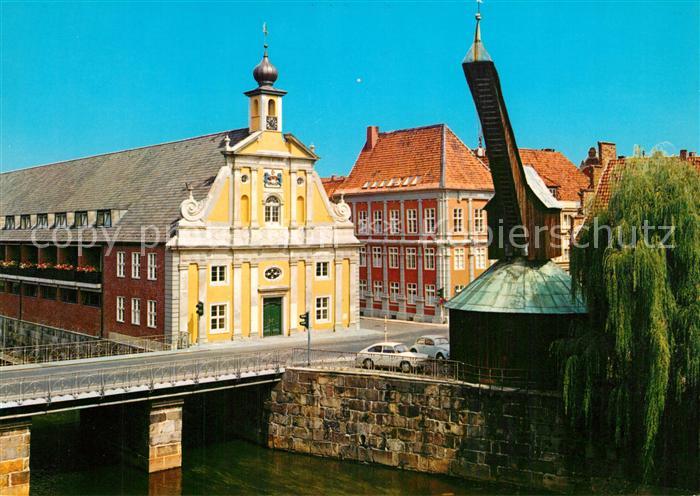Lueneburg Alter Kran und Kaufhaus