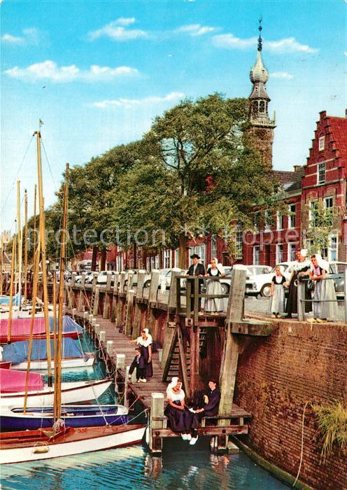 Zeeland Trachten Boote