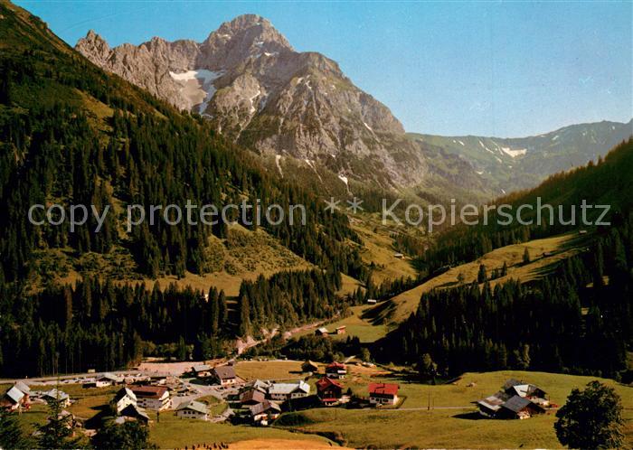 Baad Mittelberg Kleinwalsertal Baergunttal mit Widderstein