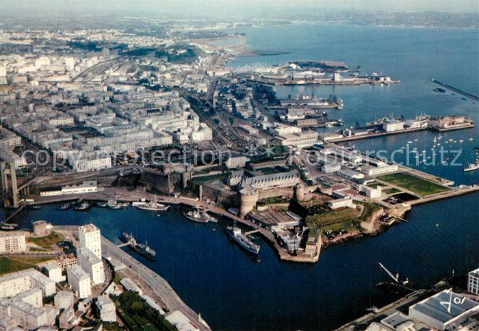 Brest 29 Chateau Entrée de la Penfeld Port de Commerce vue aérienne