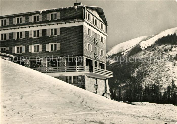 Nizke Tatry Hotel Srdiecko Berghotel Winter in der Niederen Tatra