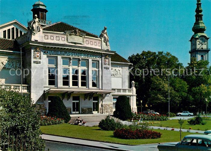 Klagenfurt Woerthersee Stadttheater mit Stadtpfarrturm