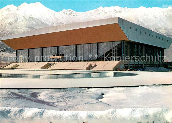 Innsbruck Olympia Eisstadion Eisschnellaufbahn gegen Nordkette