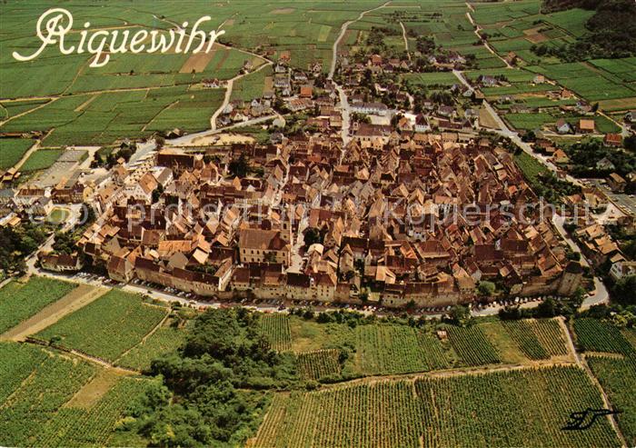 Riquewihr Haut Rhin Cité Médiévale vue aérienne