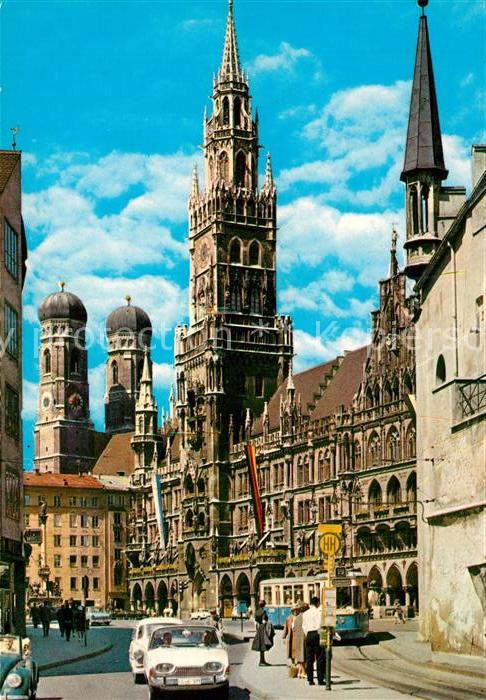 Muenchen Marienplatz Rathaus Frauenkirche
