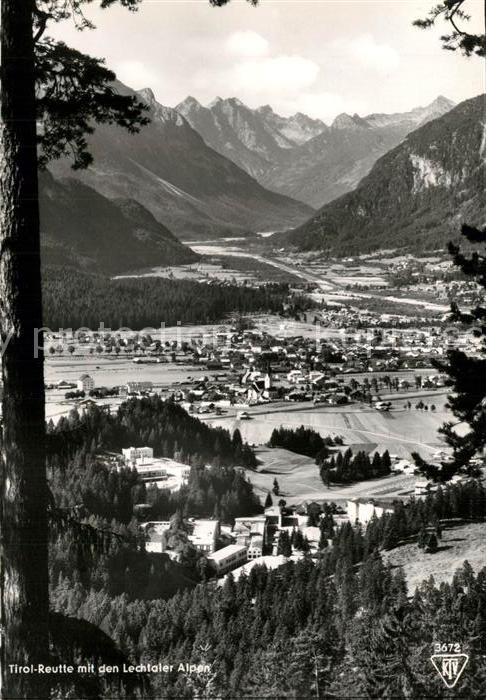 Reutte Tirol Panorama mit Lechttaler Alpen