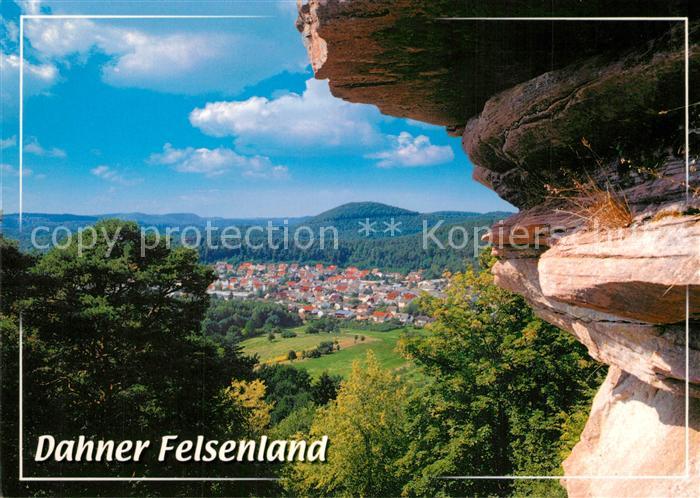 Dahn Felsenland Blick vom Tanstein auf die Stadt
