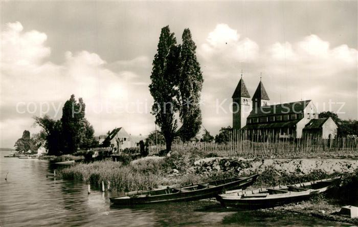 Niederzell Reichenau St Peter und Paul Kirche Ruderboote Bodensee