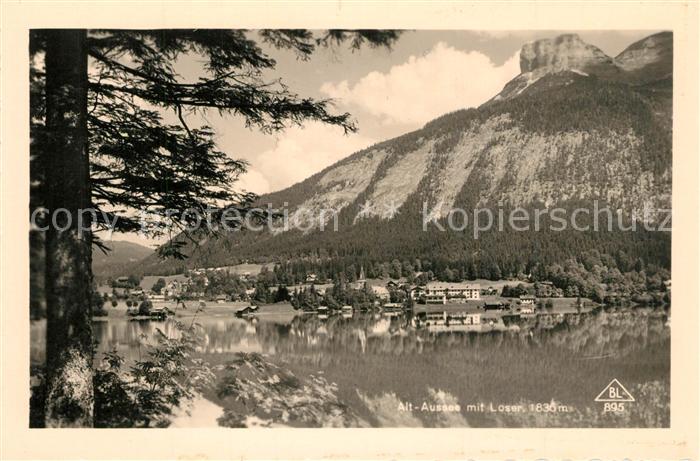 Alt Aussee Blick ueber den See mit Loser Totes Gebirge