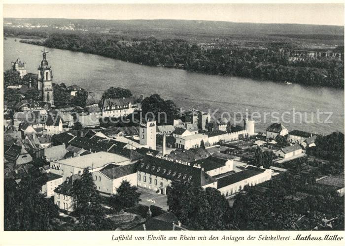 Eltville Rhein Anlagen der Sektkellerei Matheus Mueller MM Sekt Fliegeraufnahme