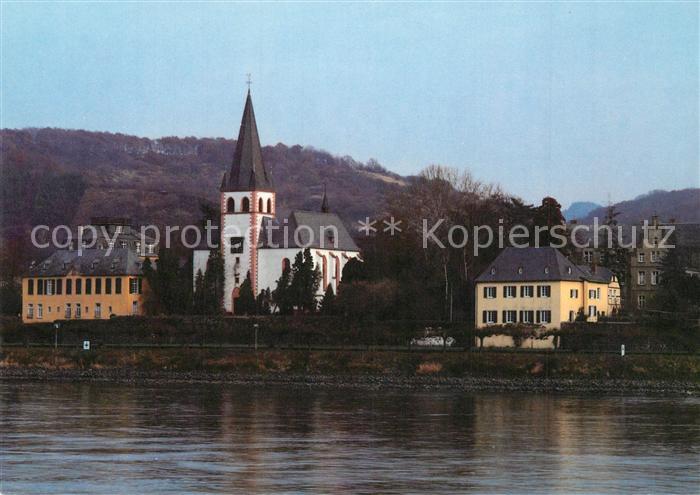 Unkel Rhein Blick ueber den Rhein St Pantaleon Kirche Pfarrhaus