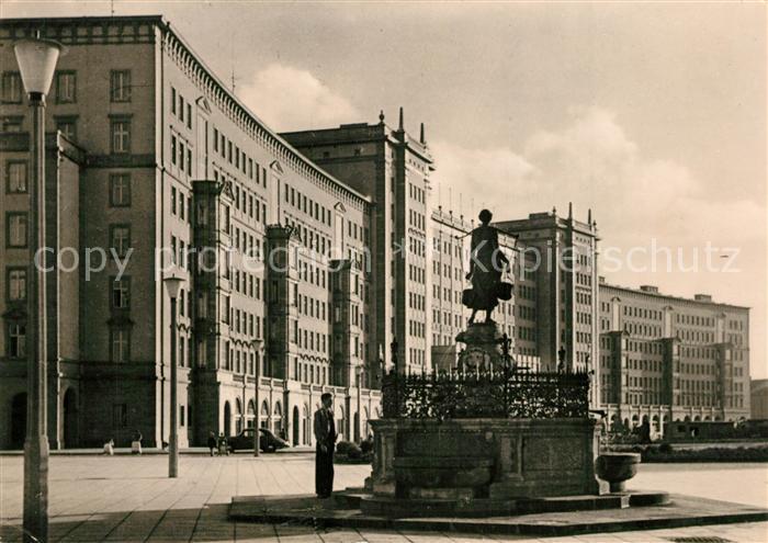 LEIPZIG Sachsen Neubauten am Rossplatz Maegdebrunnen