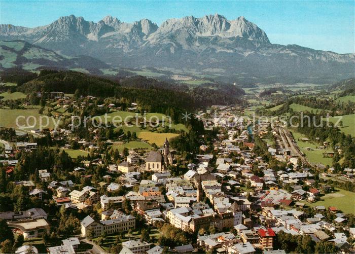Kitzbuehel Tirol Fliegeraufnahme Kaisergebirge