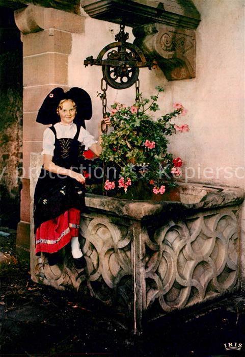 Mittelbergheim Alsacienne au puits