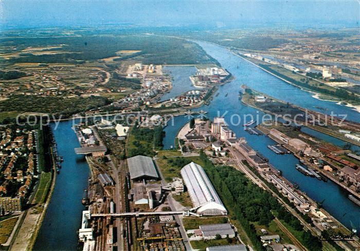Strasbourg Alsace Fliegeraufnahme Petroleumhafen Hafenanlagen