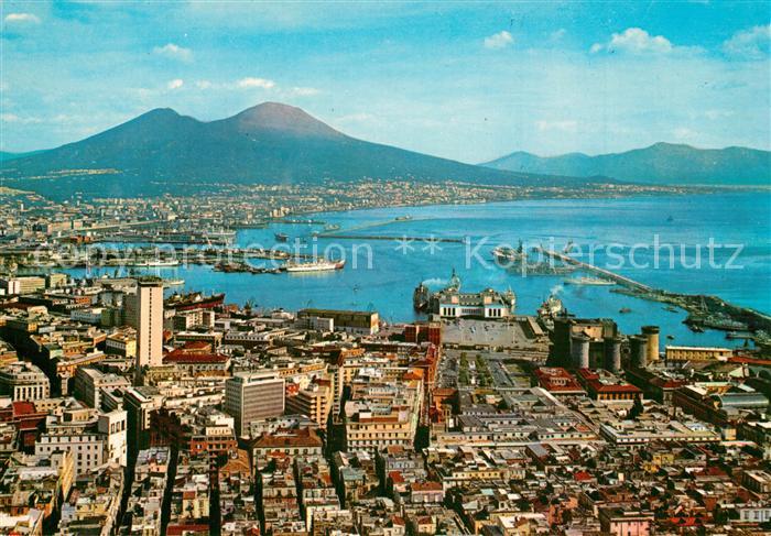 Napoli Neapel Fliegeraufnahme Panorama Vesuv