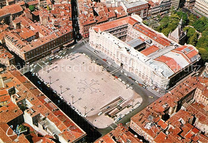 Toulouse Haute-Garonne Fliegeraufnahme La place du Capitole