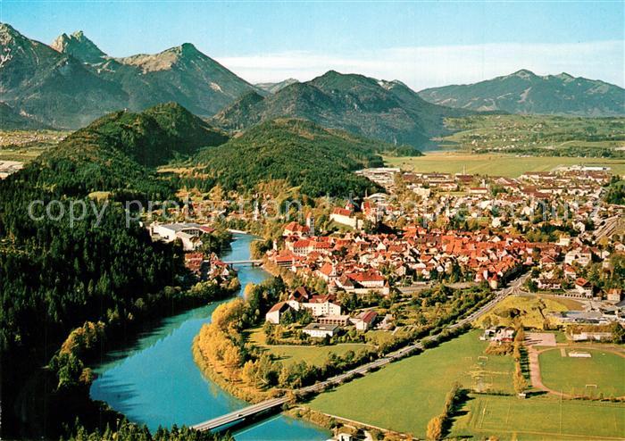 Fuessen Allgaeu Panorama Lechtal mit Aggenstein und Breitenberg Allgaeuer Alpen