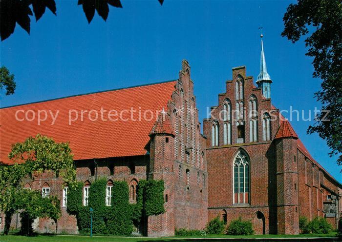 Wienhausen Kloster Kirche Westfluegel und Giebel 14. Jhdt.