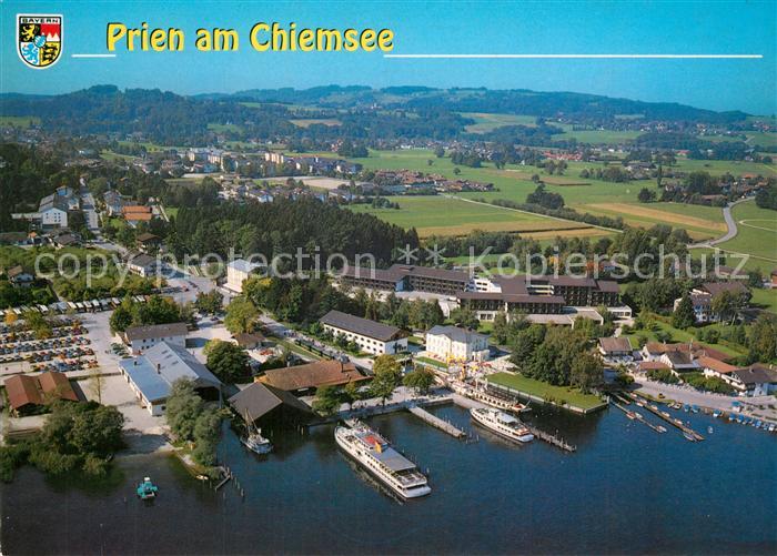 Prien Chiemsee Fliegeraufnahme mit Dampferhafen und Schiffsanlegestelle