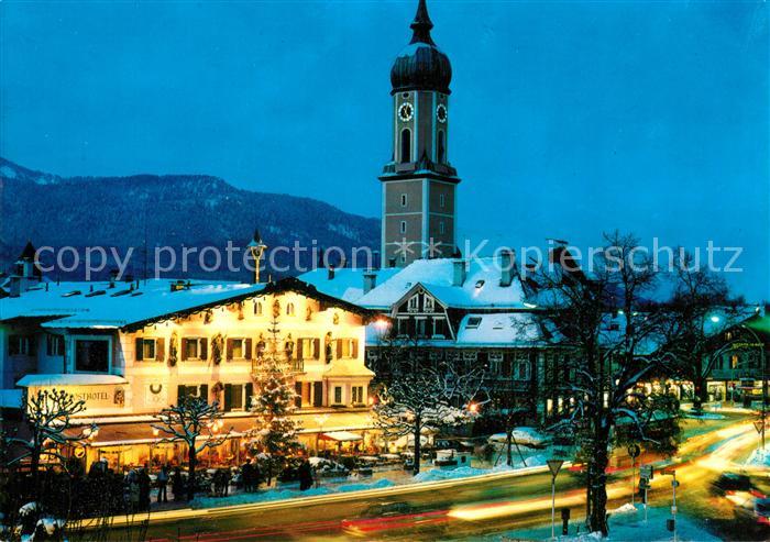 GARMISCH-PARTENKIRCHEN Bayern Marienplatz mit Pfarrkirche