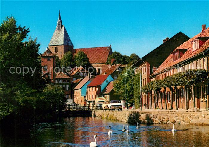 Moelln Lauenburg Muehlenteich mit St Nicolaikirche