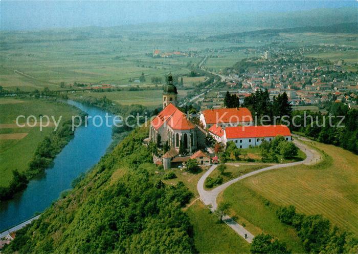 Bogenberg Niederbayern Fliegeraufnahme Bogenberg Marienwallfahrt
