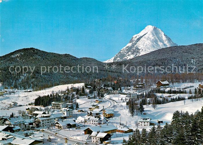 Seefeld Tirol Panorama Wintersportort gegen Hohe Munde Mieminger Kette