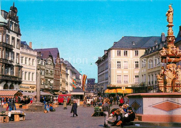 Trier Hauptmarkt Marktkreuz Petrusbrunnen