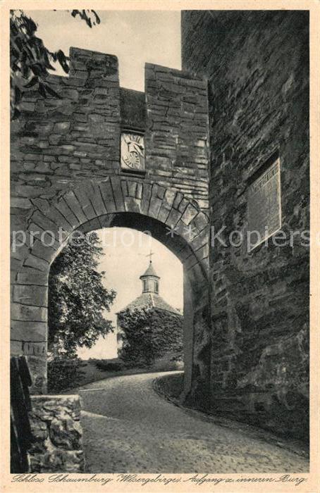 Schloss Schaumburg Wesergebirge Burgaufgang